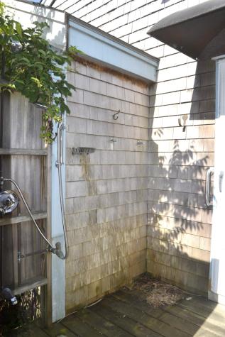 29 Scotchmans Lane West Tisbury MA 02575