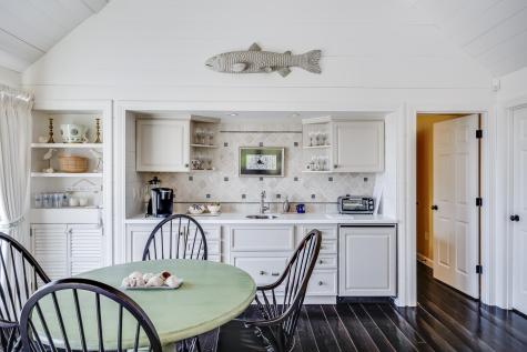 391 Sea View Avenue Barnstable MA 02655