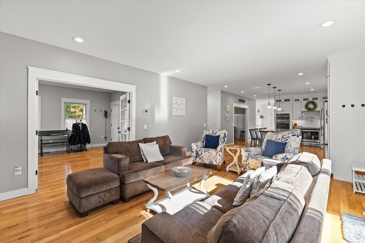 18 Quaker Lane Bourne MA 02553