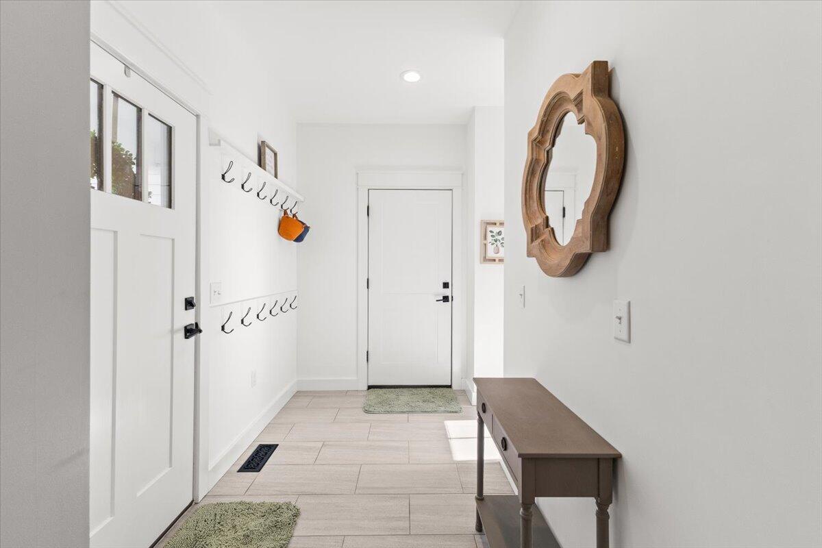 18 Quaker Lane Bourne MA 02553