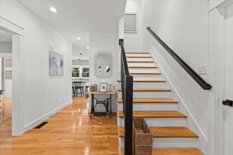 18 Quaker Lane Bourne MA 02553