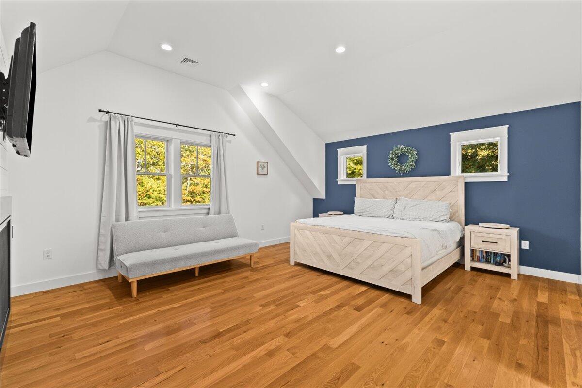 18 Quaker Lane Bourne MA 02553