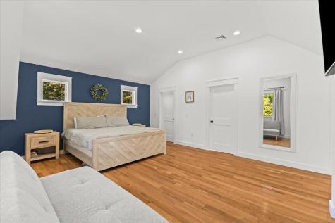 18 Quaker Lane Bourne MA 02553