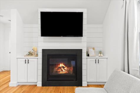 18 Quaker Lane Bourne MA 02553