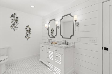 18 Quaker Lane Bourne MA 02553