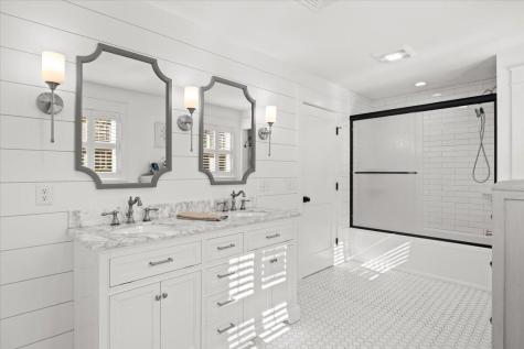 18 Quaker Lane Bourne MA 02553