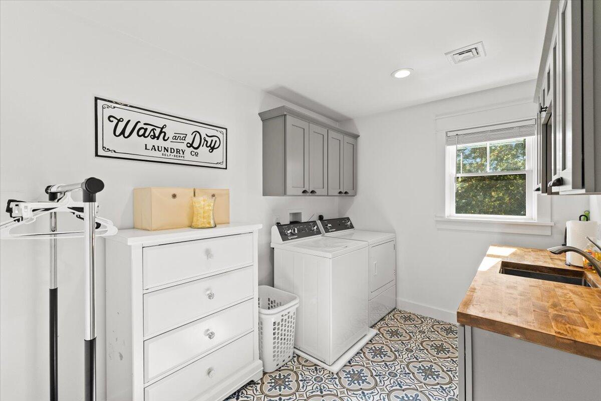 18 Quaker Lane Bourne MA 02553