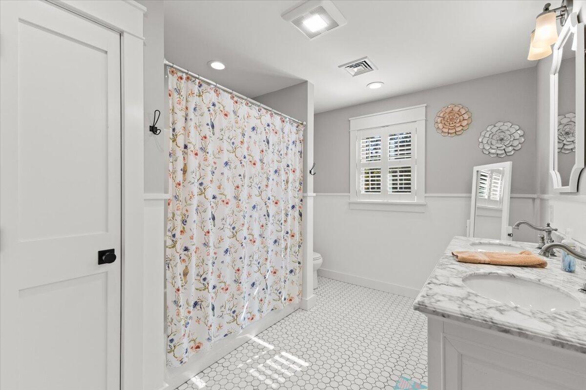 18 Quaker Lane Bourne MA 02553