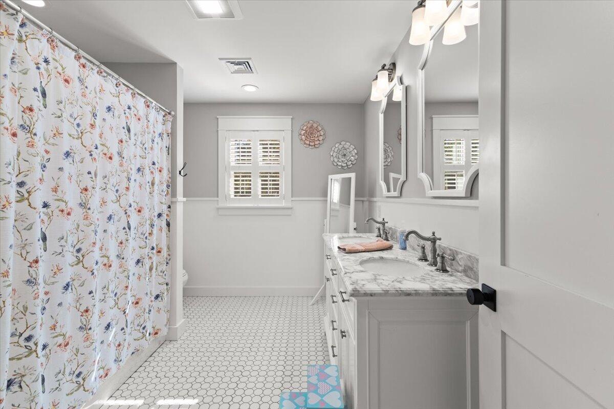 18 Quaker Lane Bourne MA 02553