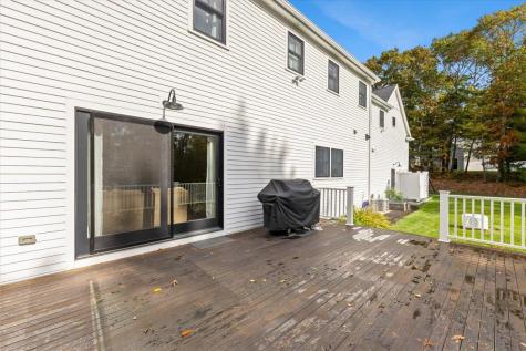 18 Quaker Lane Bourne MA 02553