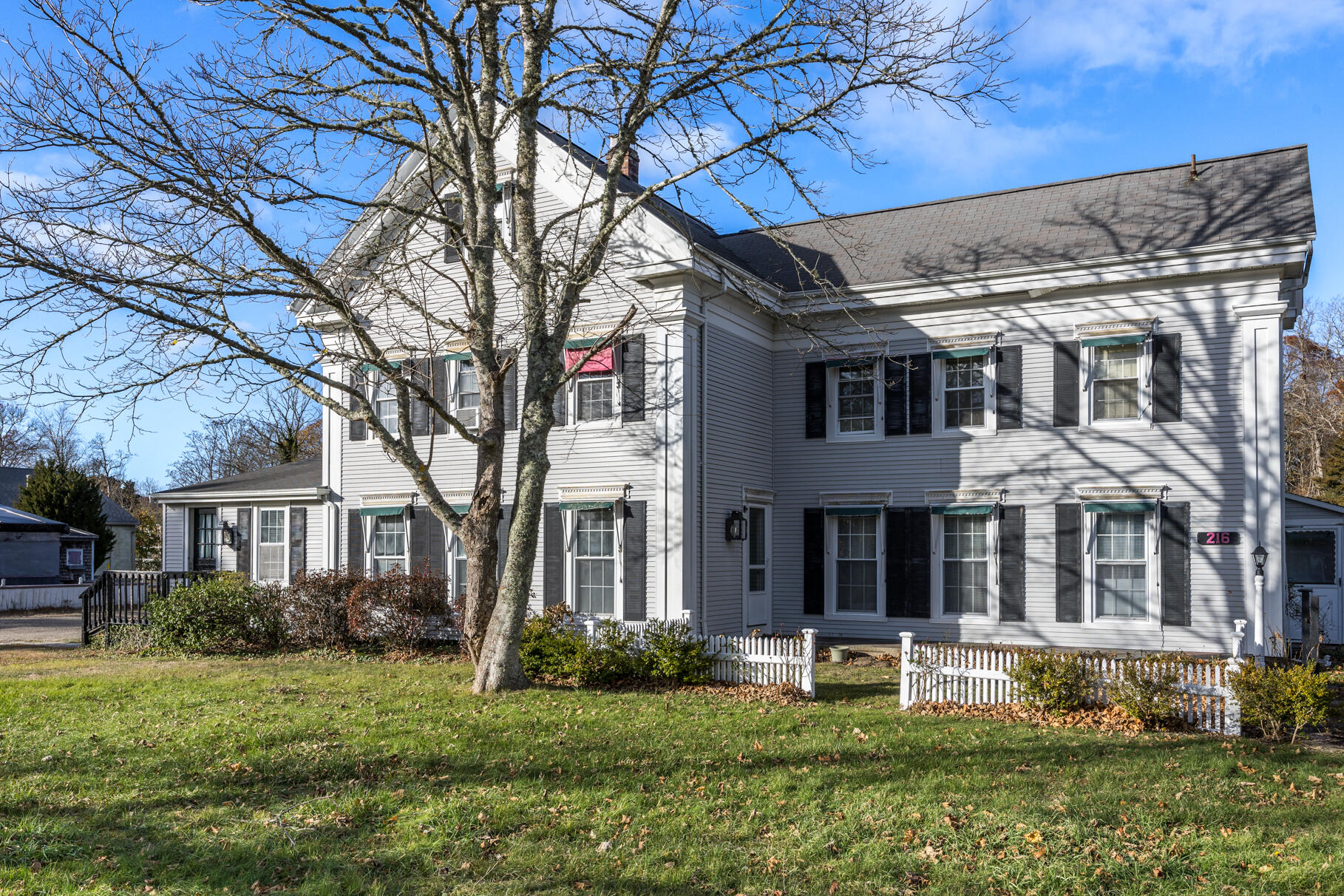 216 Main Street MA 02653