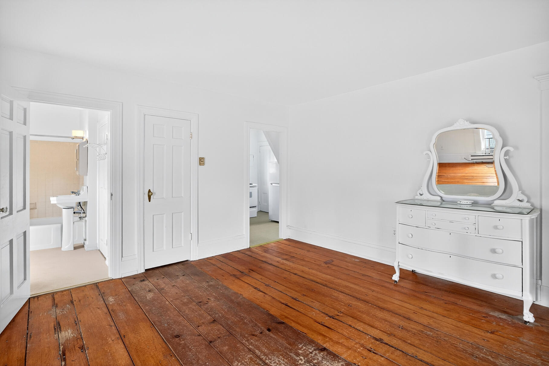 216 Main Street Orleans MA 02653