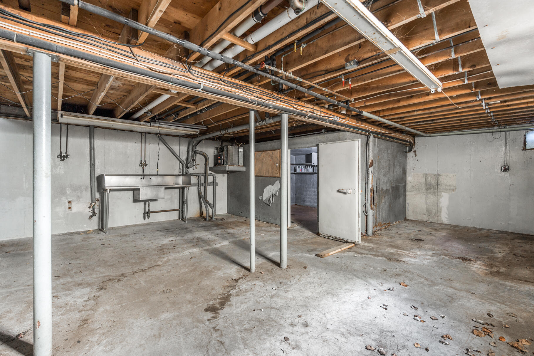 216 Main Street Orleans MA 02653