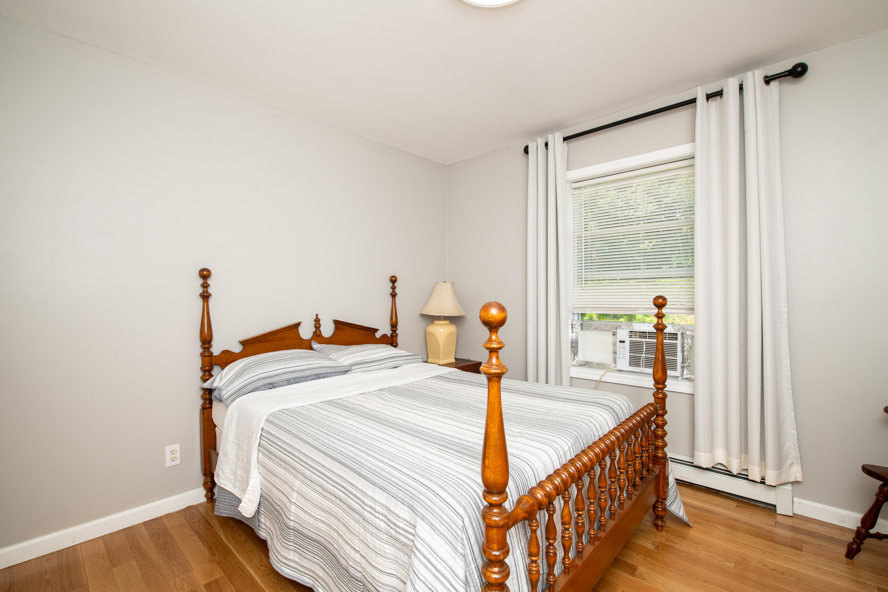 8 Raccoon Lane Forestdale MA 02644