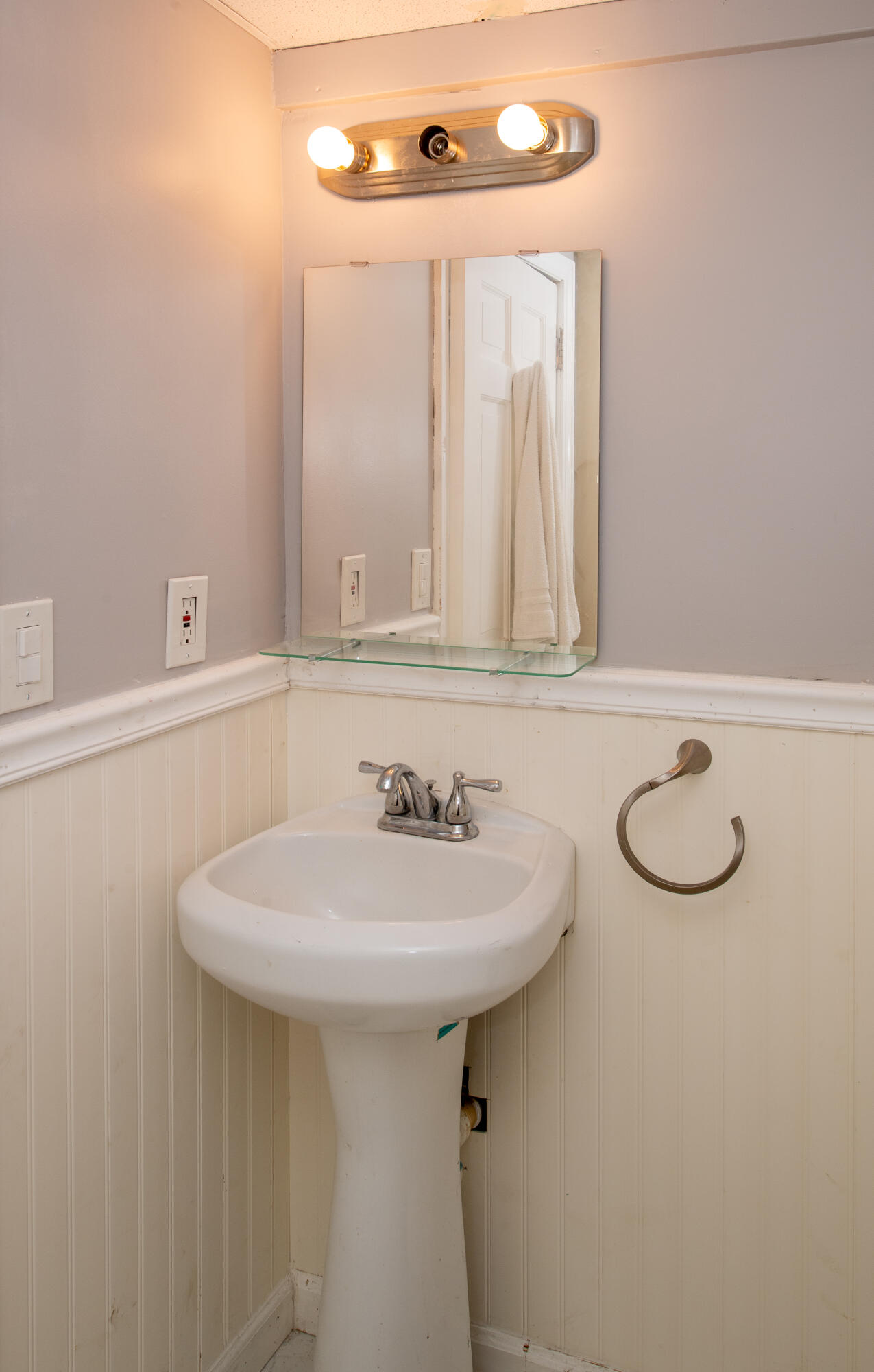 8 Raccoon Lane Forestdale MA 02644