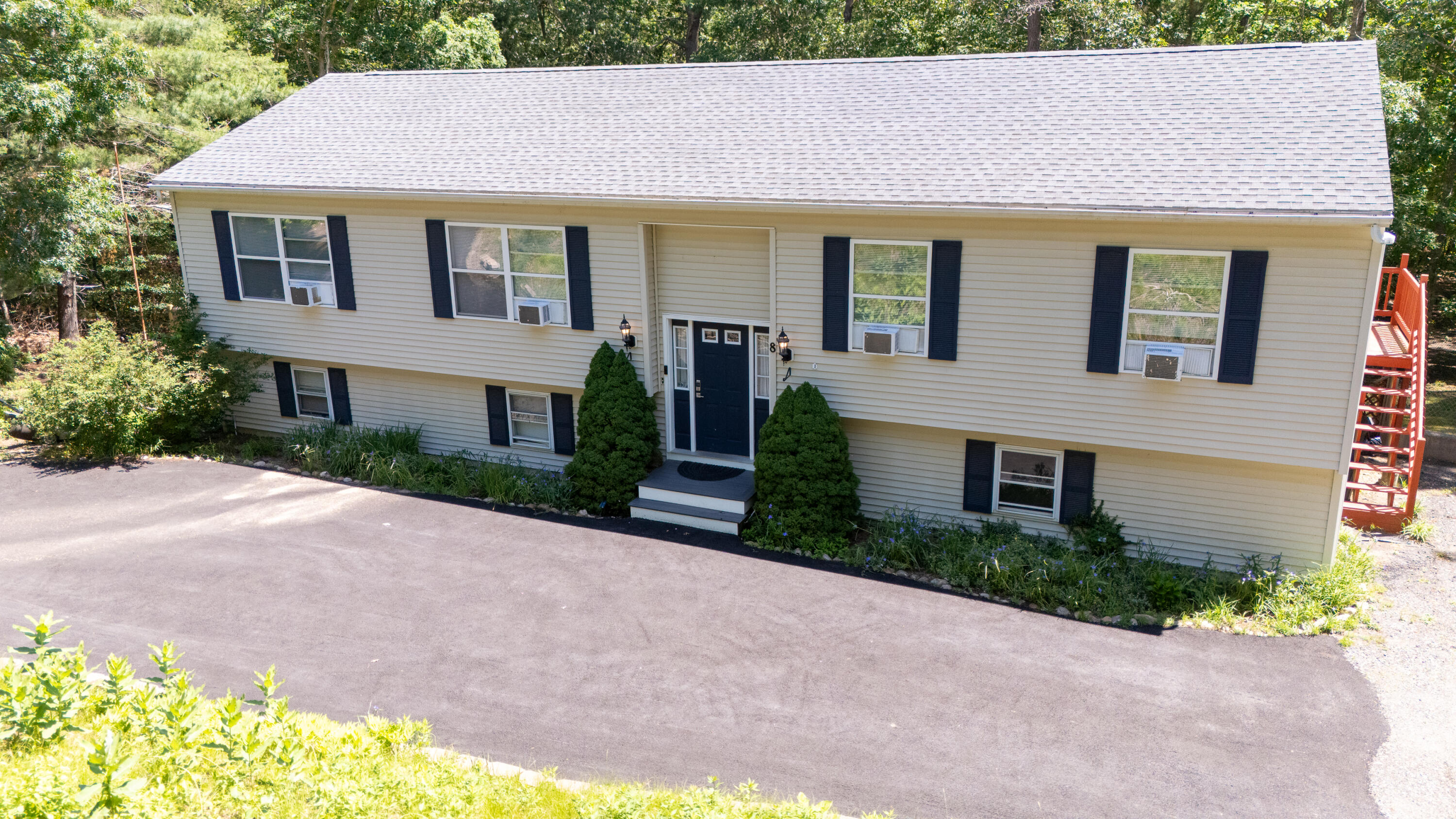8 Raccoon Lane Forestdale MA 02644