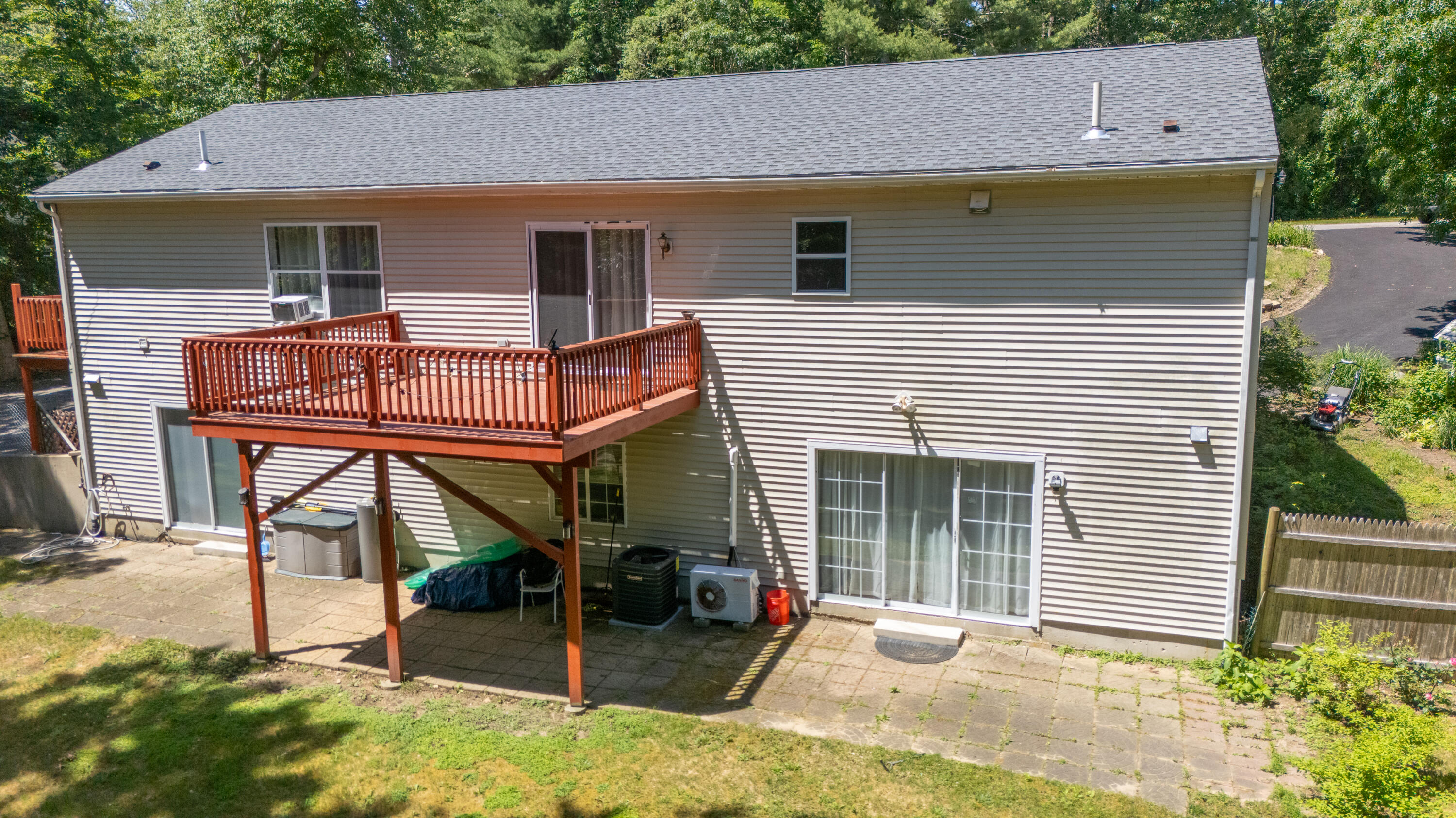8 Raccoon Lane Forestdale MA 02644