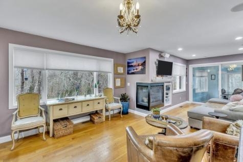 304 Red Brook Road Mashpee MA 02649