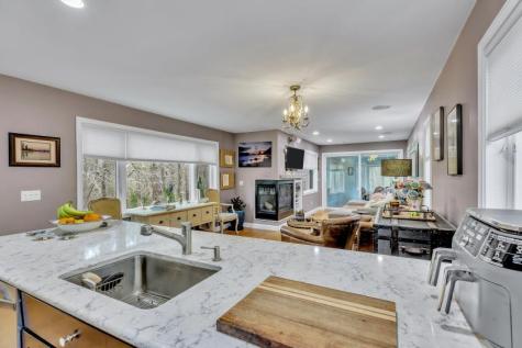 304 Red Brook Road Mashpee MA 02649