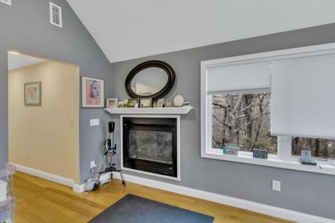 304 Red Brook Road Mashpee MA 02649
