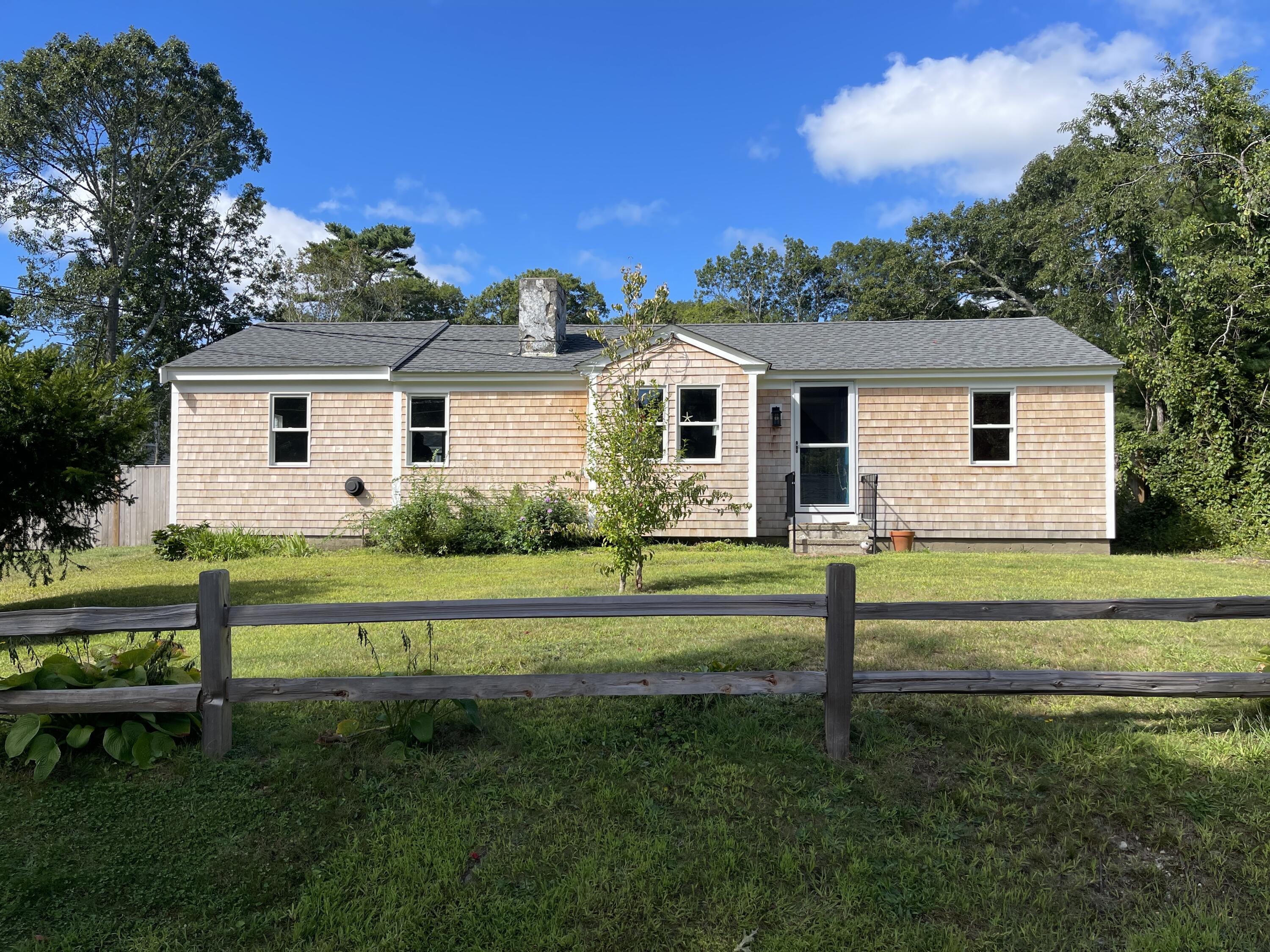 25 Raspberry Lane Marstons Mills MA 02648