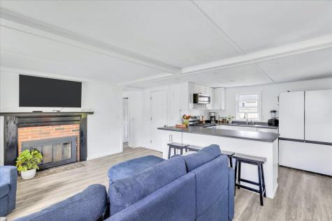 25 Raspberry Lane Marstons Mills MA 02648