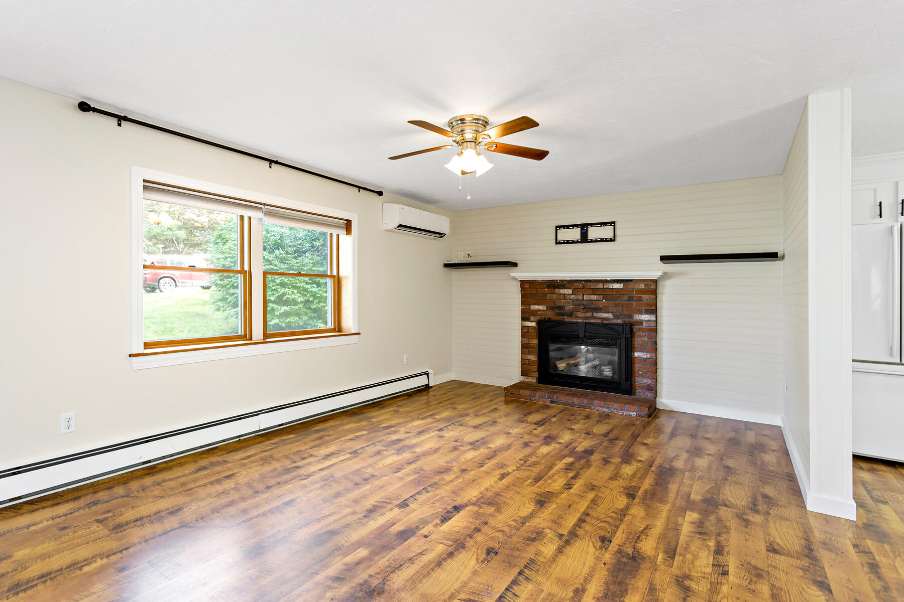 11 Warwick Way Mashpee MA 02649