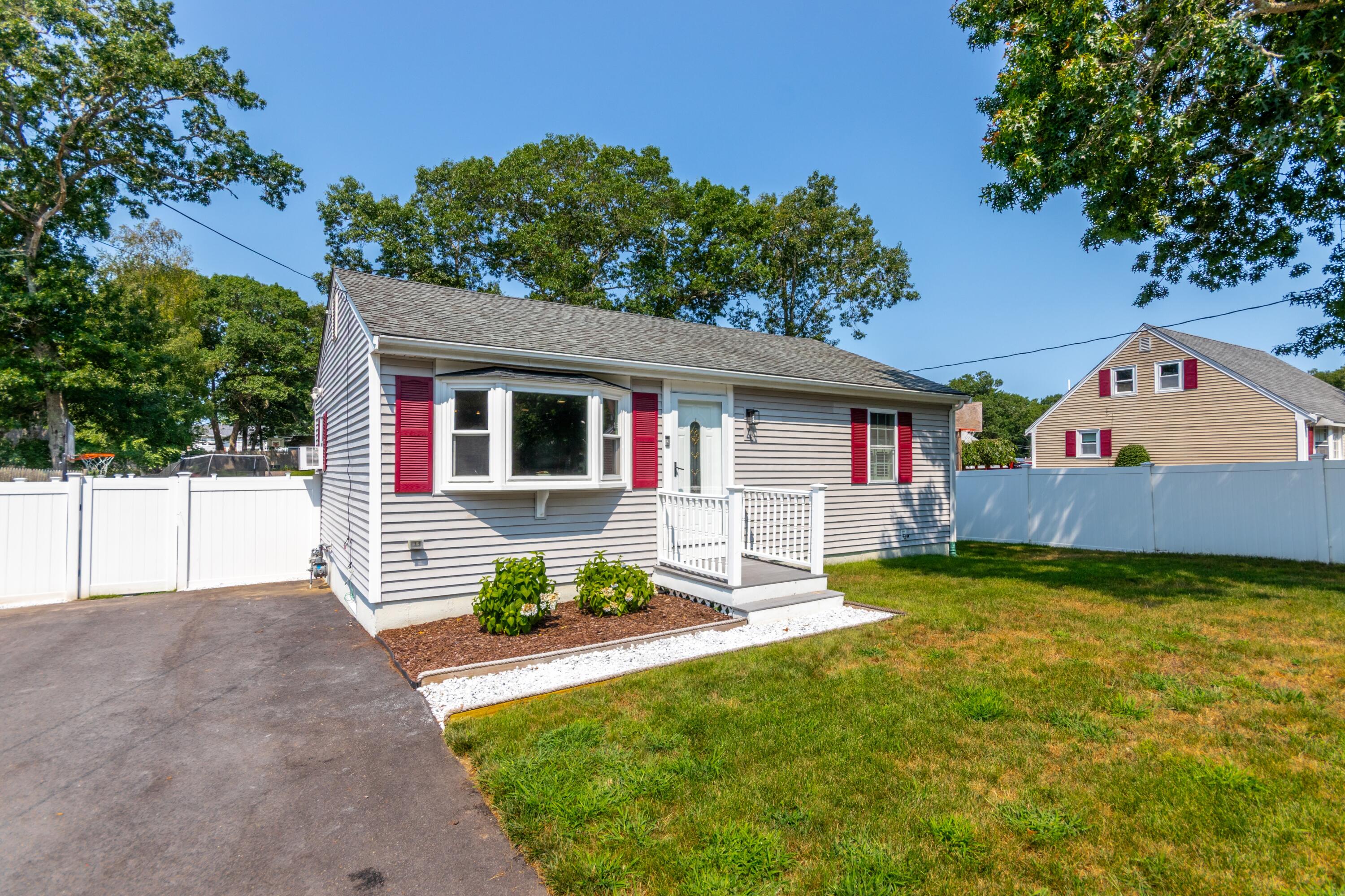 4 Standish Avenue East Wareham MA 02538