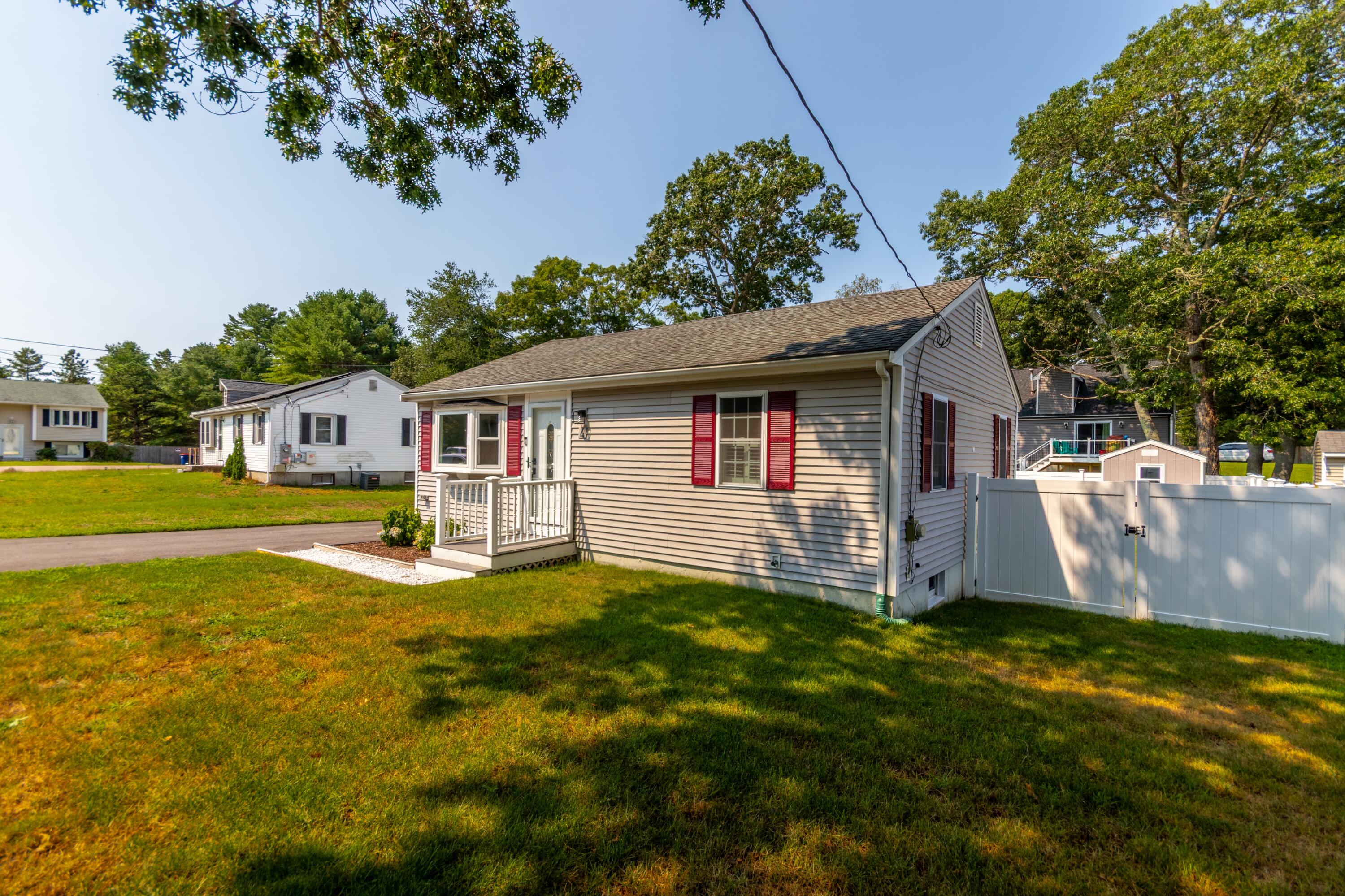 4 Standish Avenue East Wareham MA 02538
