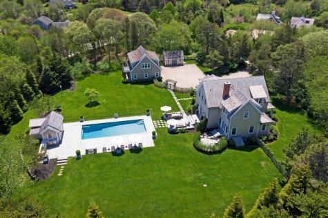 2 Noras Lane Edgartown MA 02539