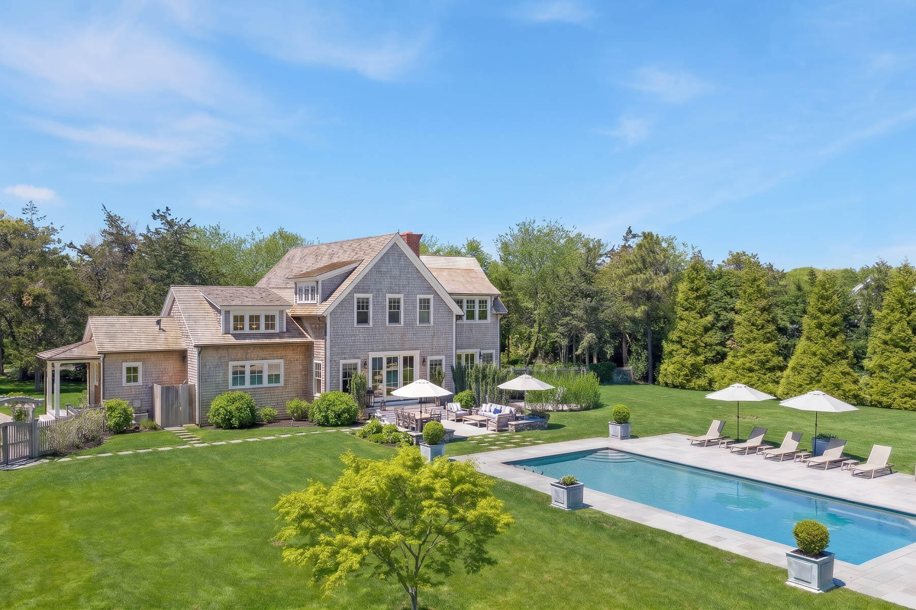 2 Noras Lane Edgartown MA 02539