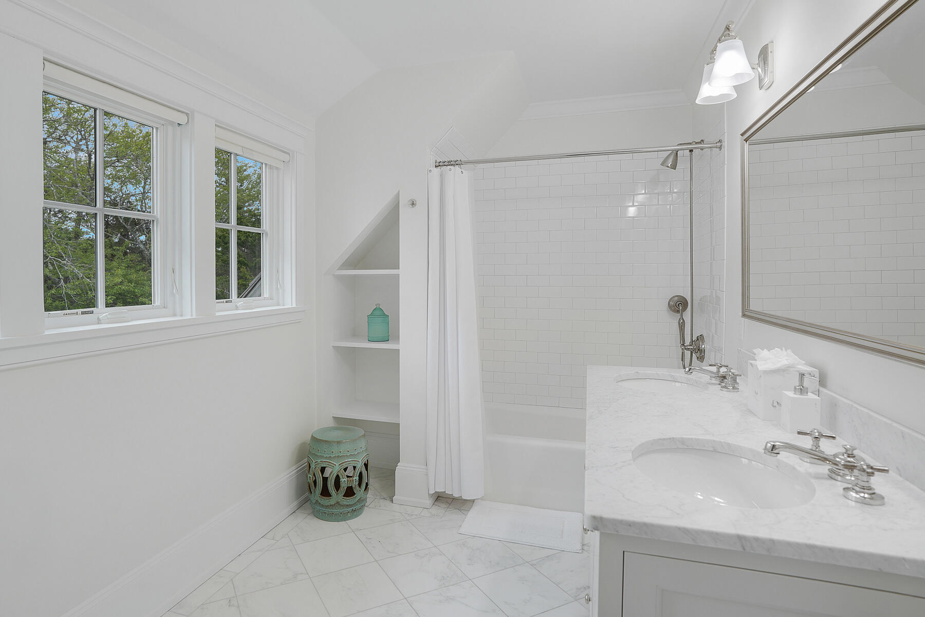2 Noras Lane Edgartown MA 02539