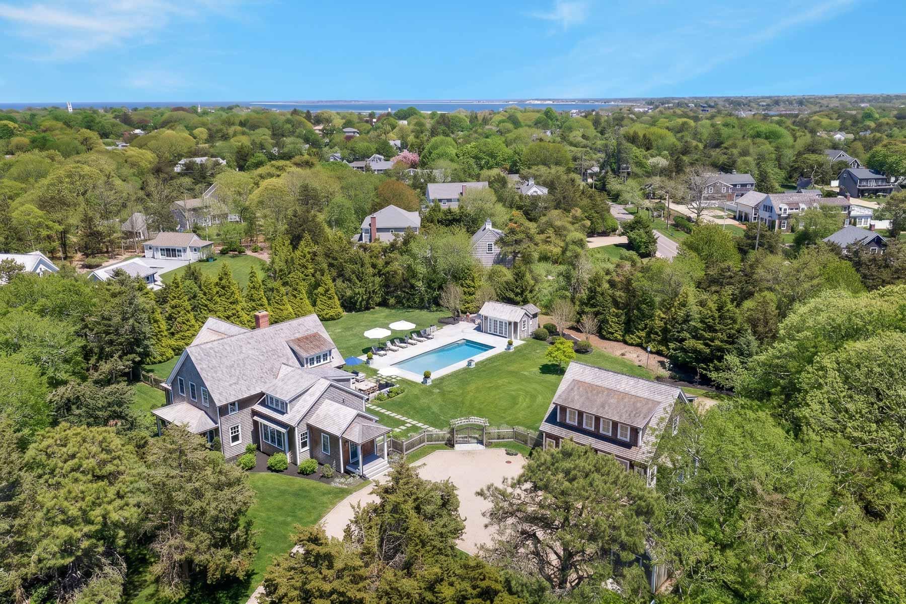 2 Noras Lane Edgartown MA 02539