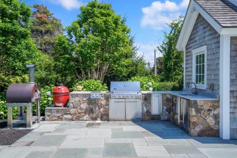 2 Noras Lane Edgartown MA 02539