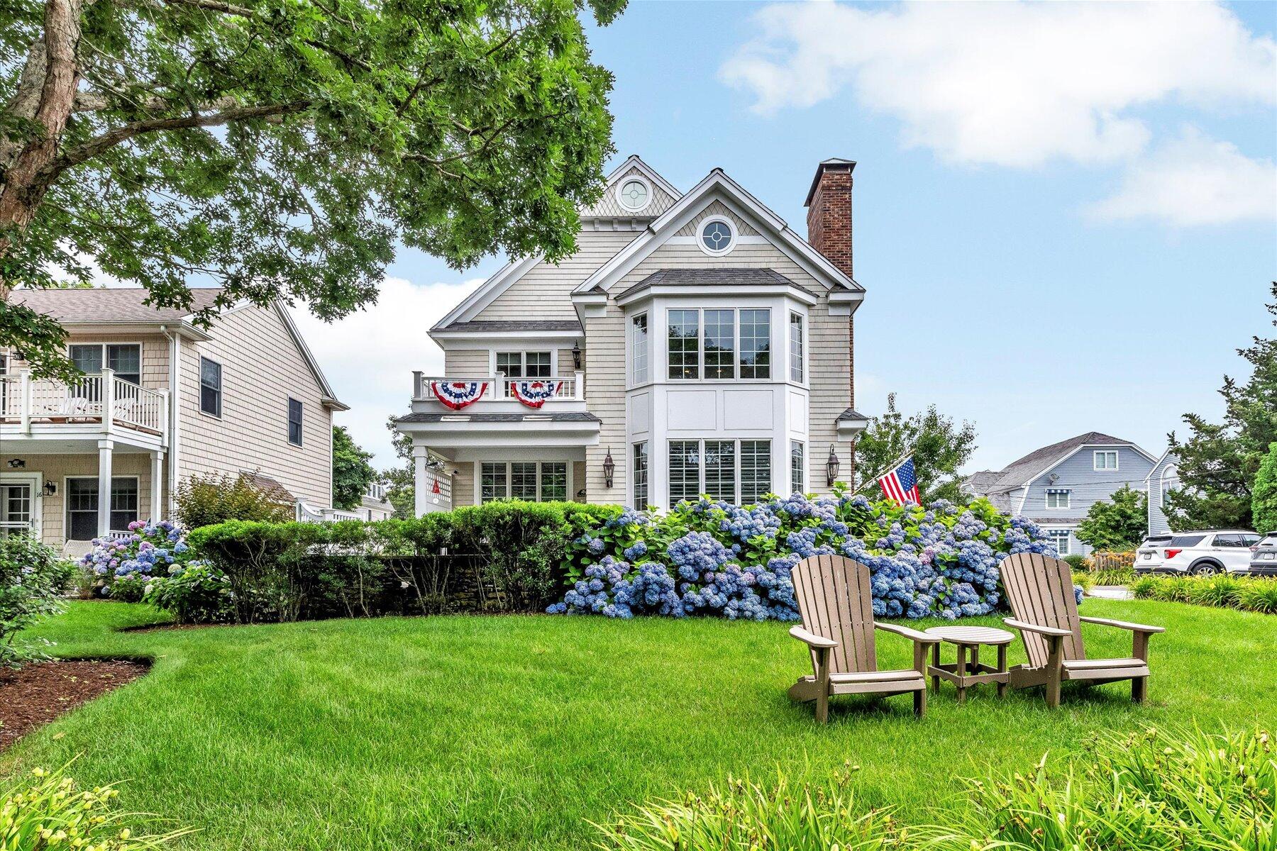 17 Cross Street Mashpee MA 02649