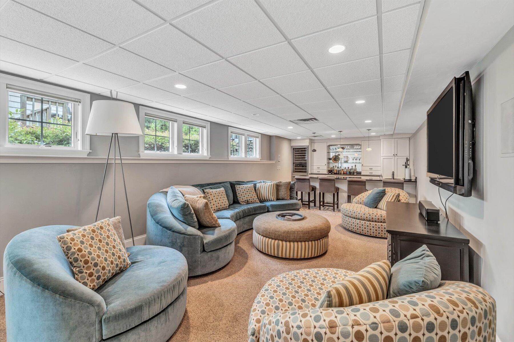 17 Cross Street Mashpee MA 02649