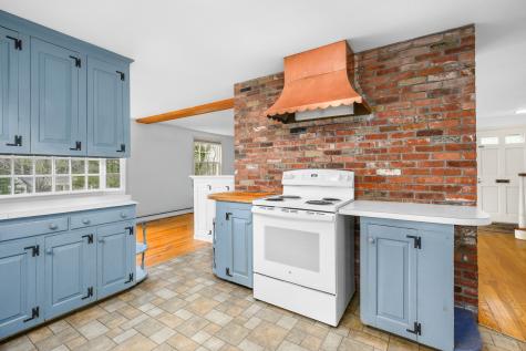 42 Oak Lane Barnstable MA 02655