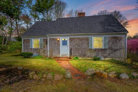 42 Oak Lane Barnstable MA 02655
