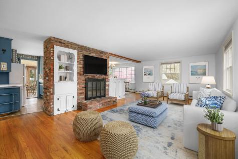 42 Oak Lane Barnstable MA 02655