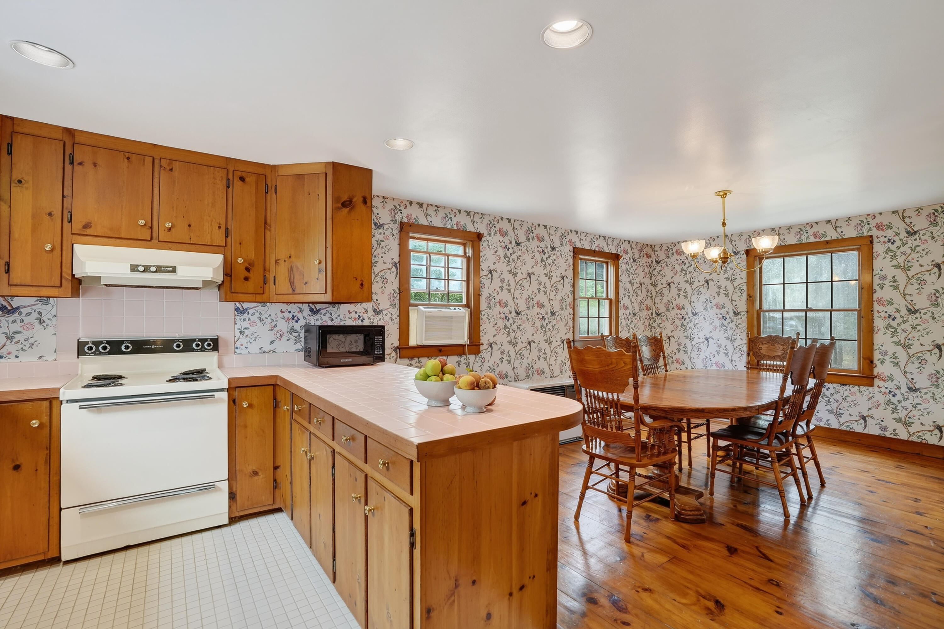 9 Marthas Road Edgartown MA 02539