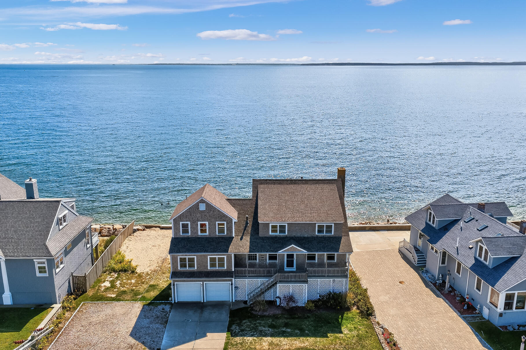 61 Menauhant Road Falmouth MA 02536