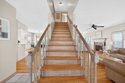 61 Menauhant Road Falmouth MA 02536