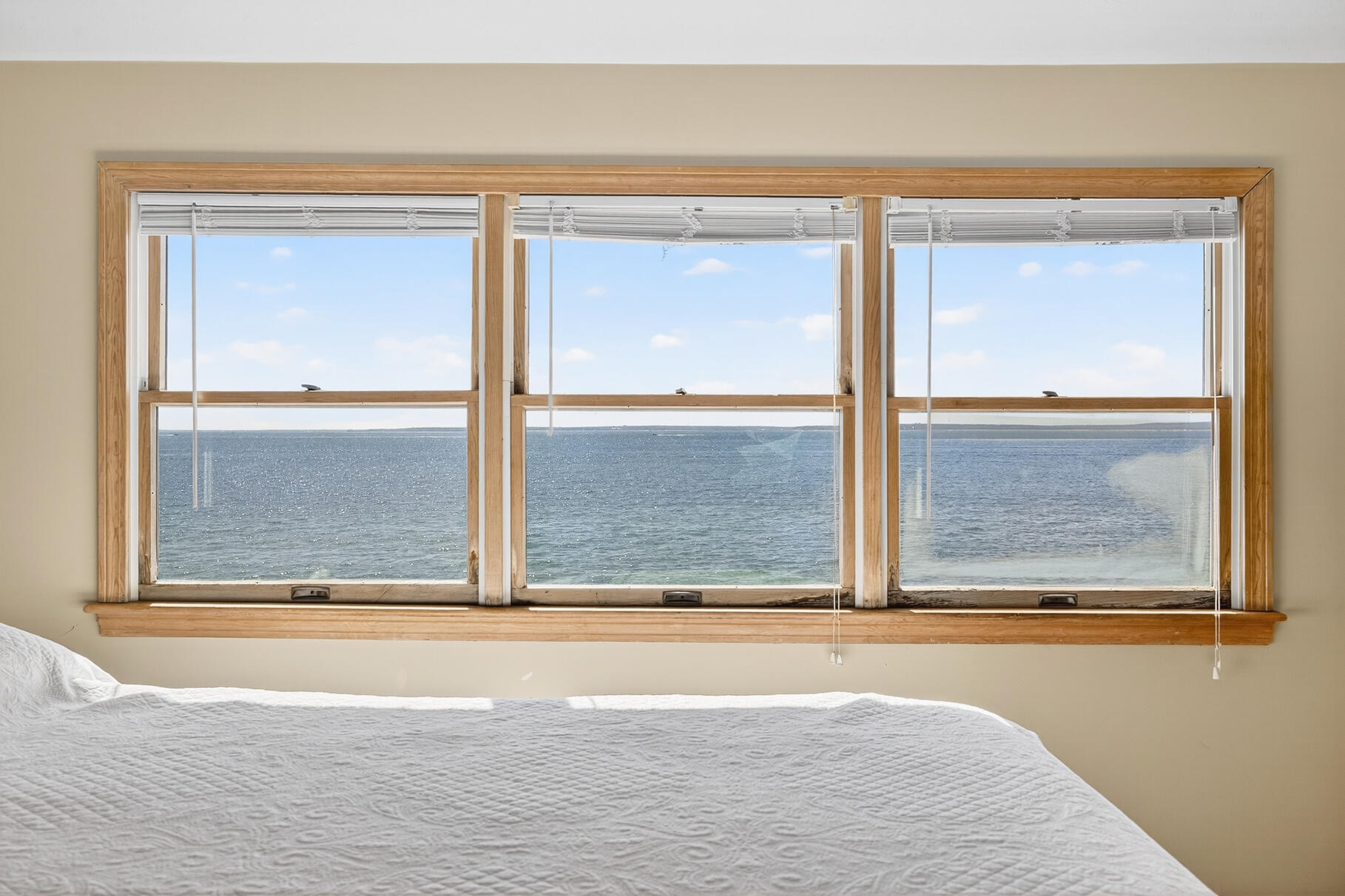 61 Menauhant Road Falmouth MA 02536