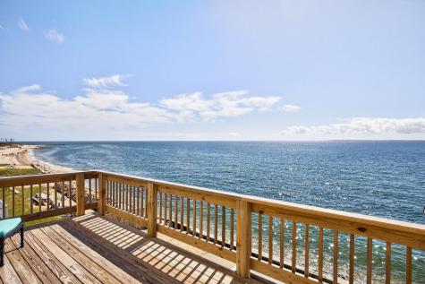 61 Menauhant Road Falmouth MA 02536