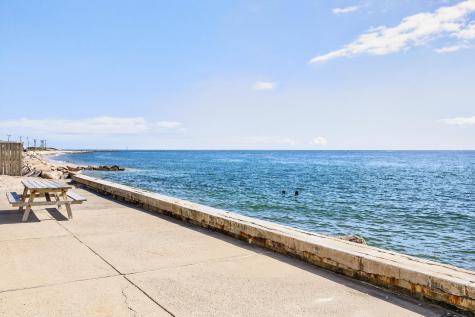 61 Menauhant Road Falmouth MA 02536