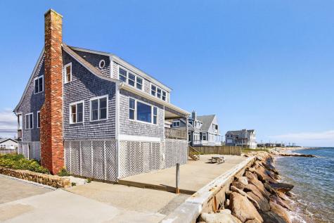 61 Menauhant Road Falmouth MA 02536