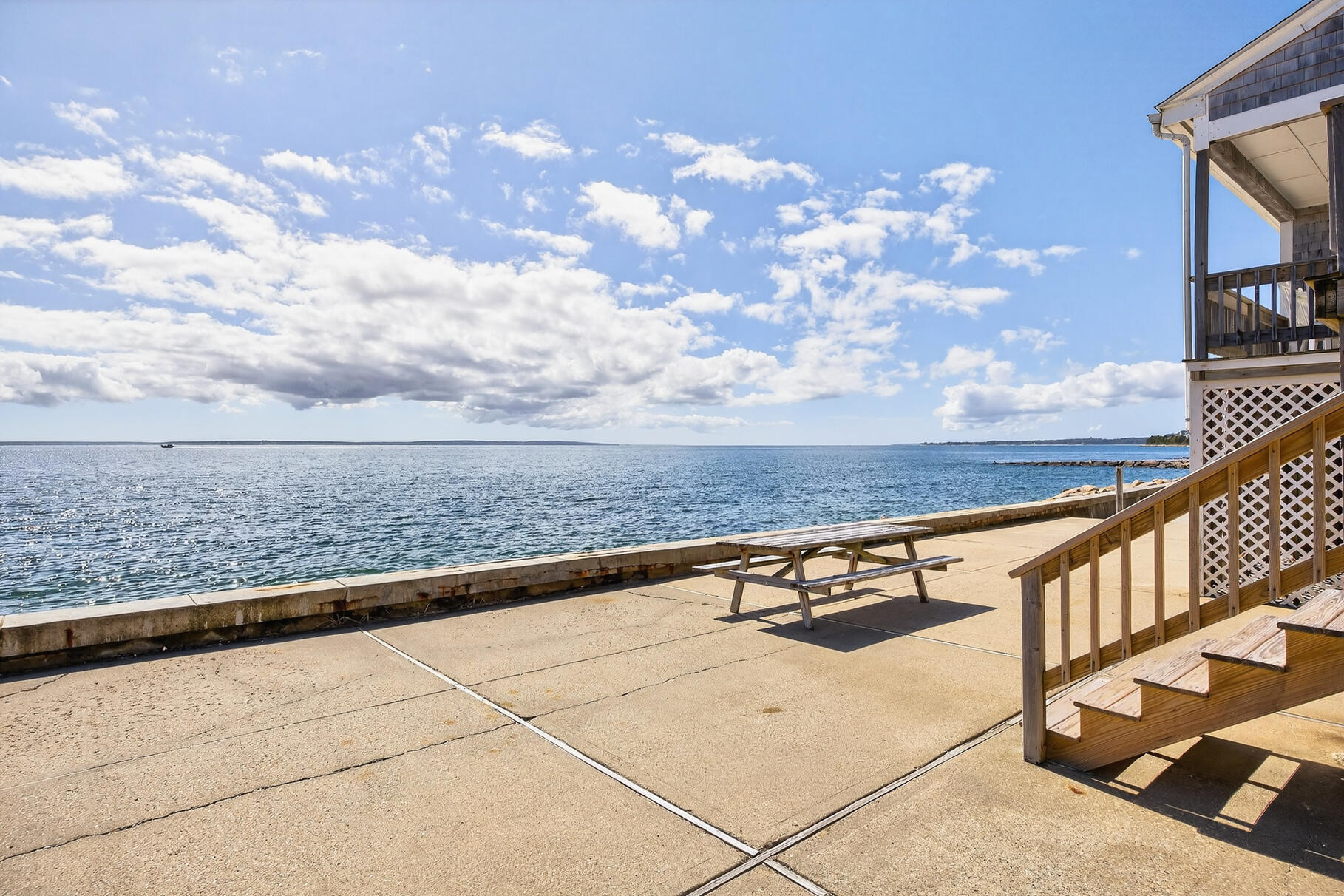 61 Menauhant Road Falmouth MA 02536