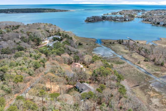 35 Punkhorn Point Road Mashpee MA 02649