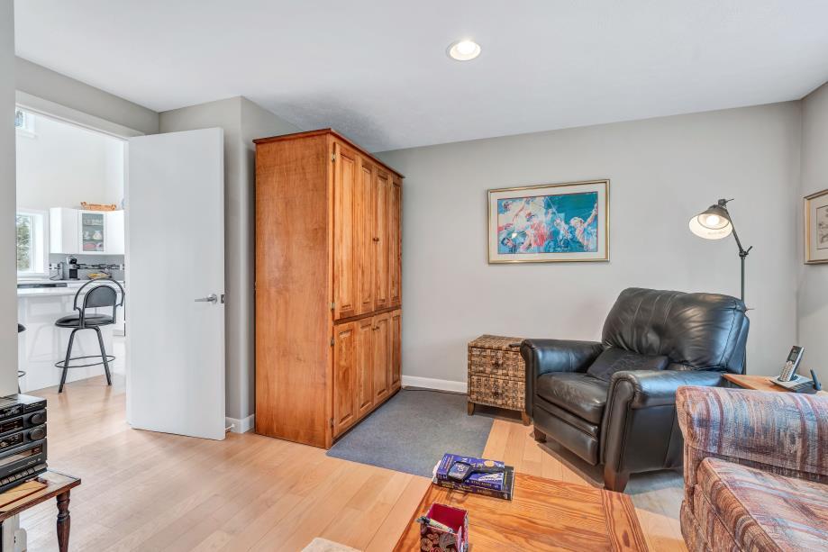 35 Punkhorn Point Road Mashpee MA 02649