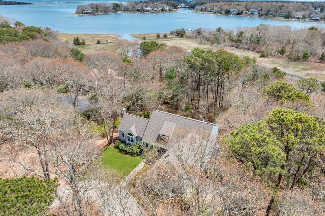 35 Punkhorn Point Road Mashpee MA 02649